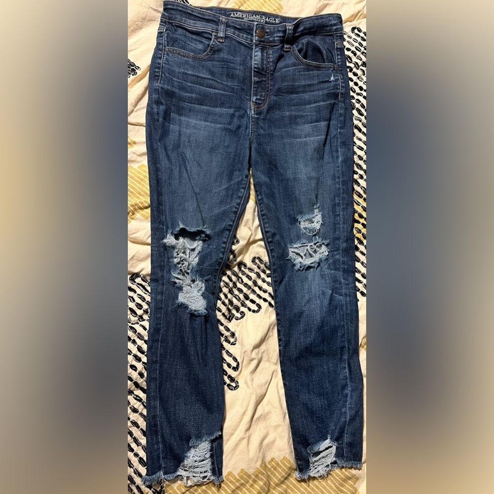 American Eagle Women's Size 14 Super High-Rise Jegging Crop Distressed Blue